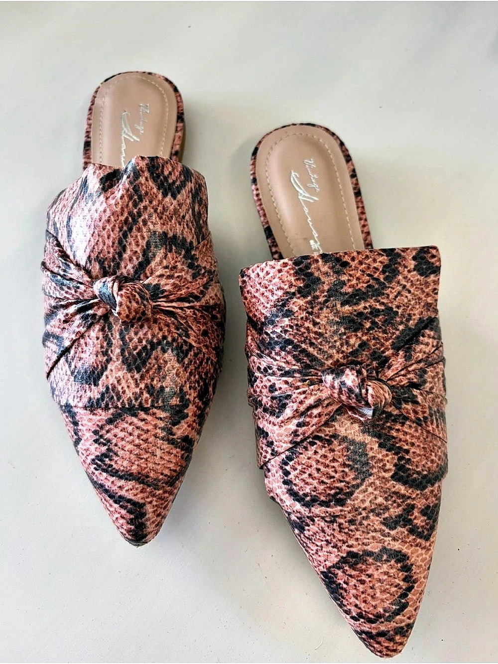 Pink & brown snakeskin print mules #mules
sizes : 6, 6.5, and 8 available